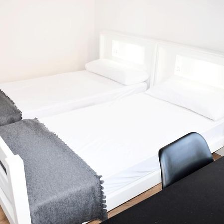 Ram Rooms R.C. 塔拉戈纳 外观 照片