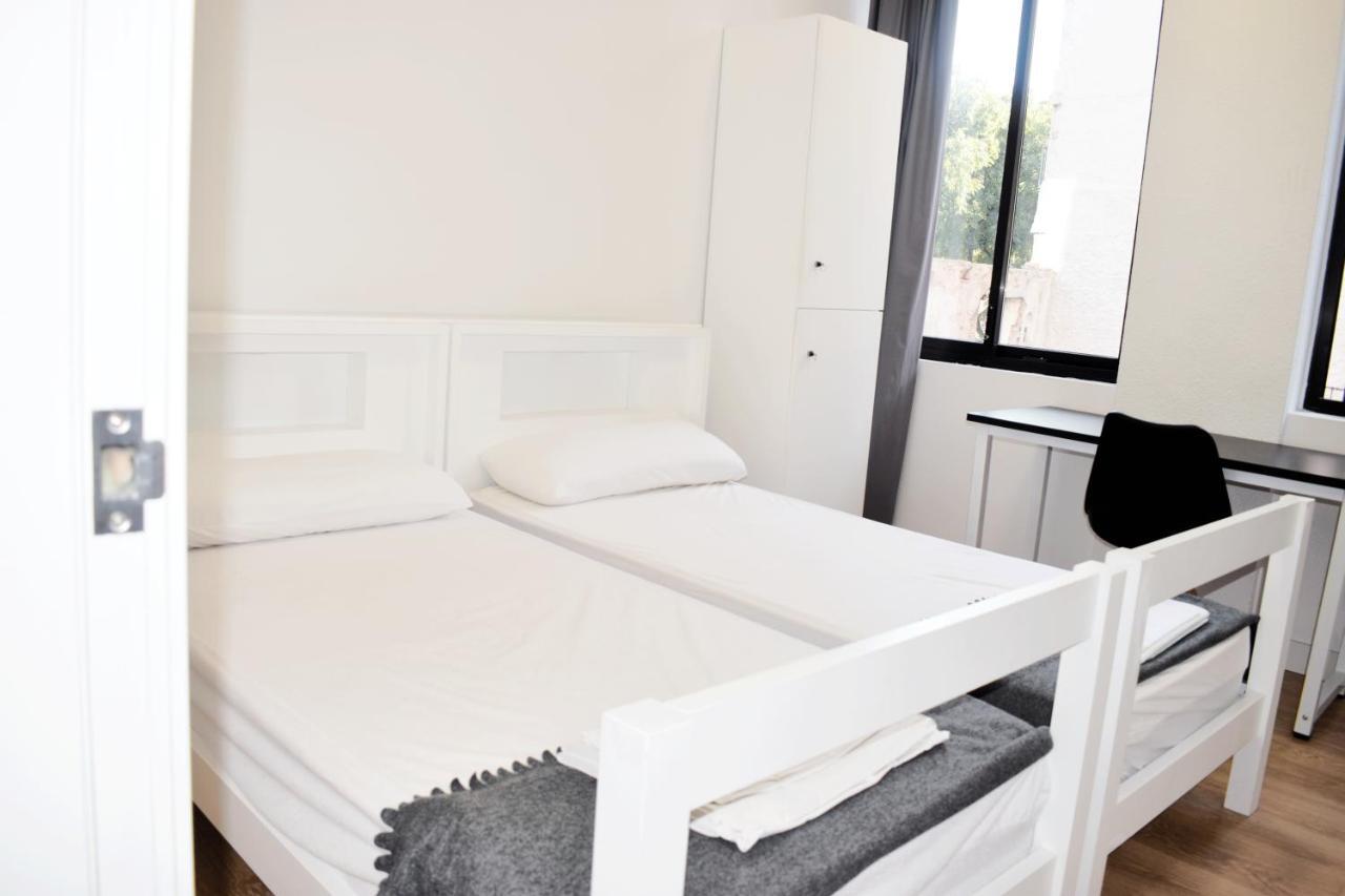 Ram Rooms R.C. 塔拉戈纳 外观 照片