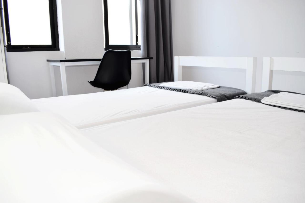 Ram Rooms R.C. 塔拉戈纳 外观 照片